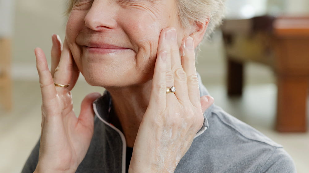 Colostrum Benefits for Skin: Colostrum Enhancing Skin Hydration