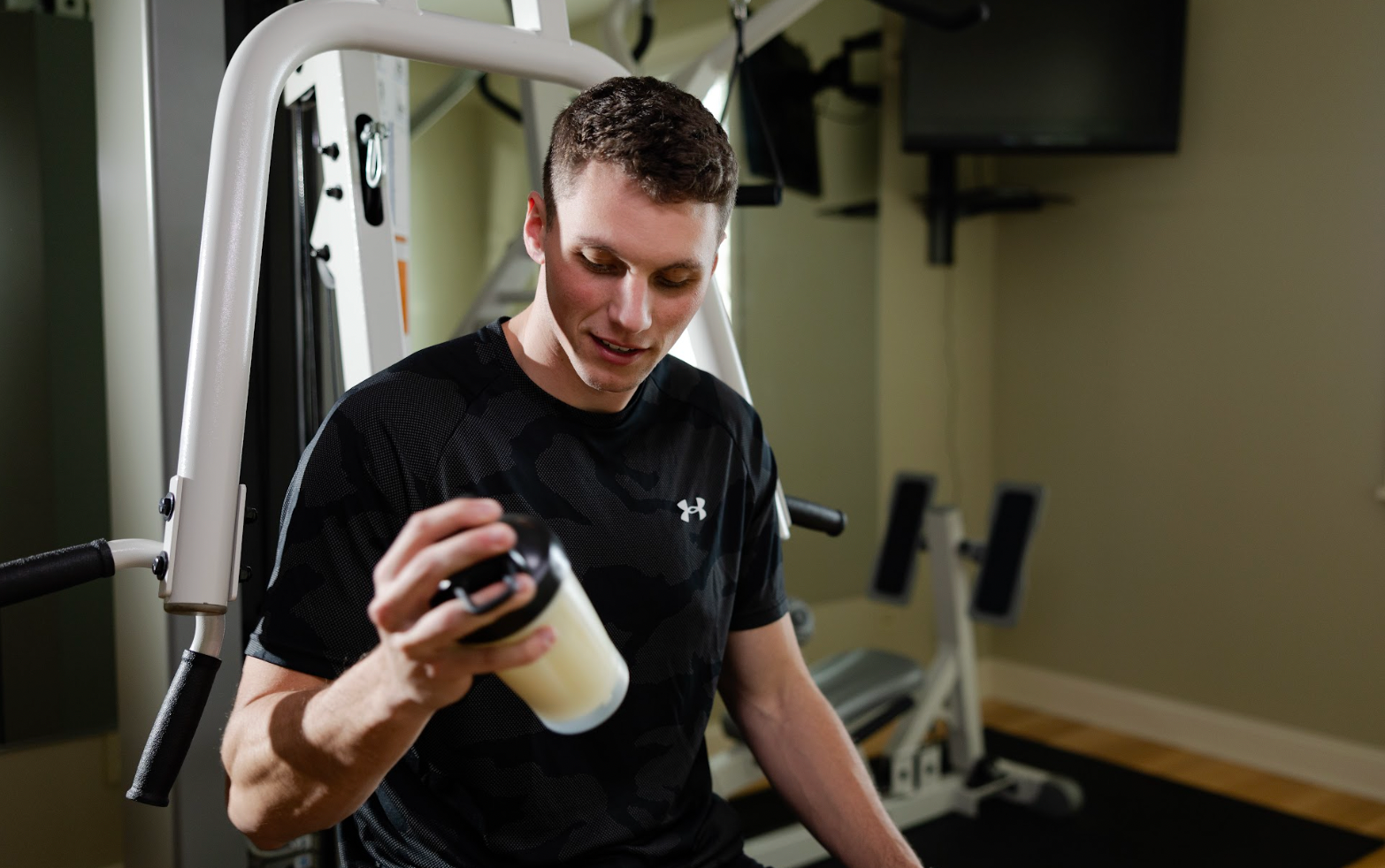 Can Cow Colostrum Help With Leaky Gut? What the Experts Are Saying