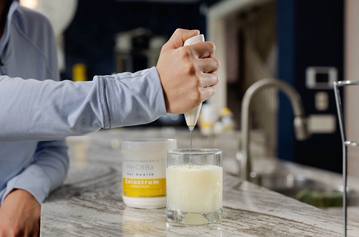 Traveling? Here’s Why You Should Pack Colostrum Powder for Immune Support